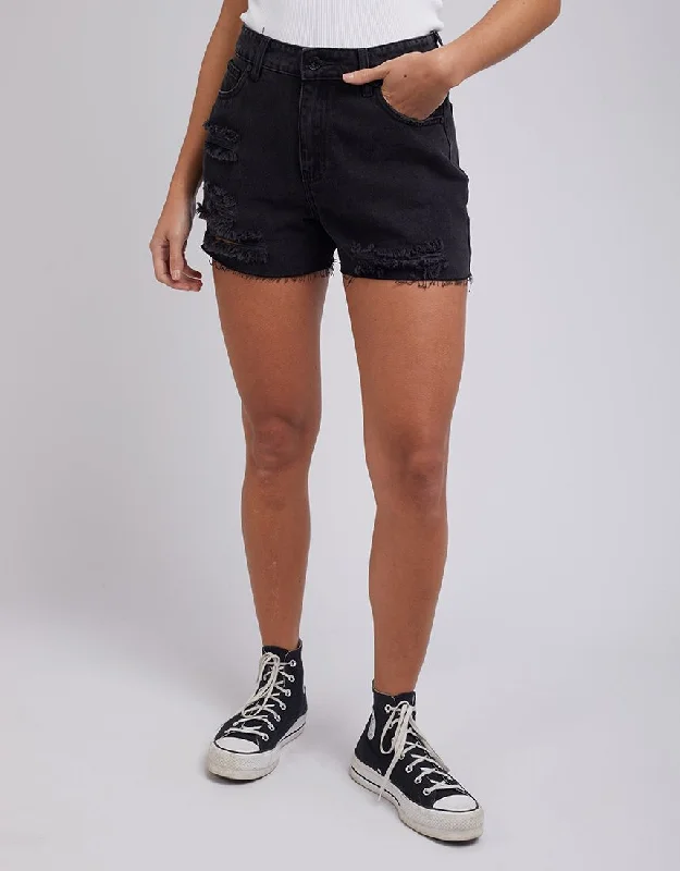 High-waisted shorts – Shorts that sit above the natural waistline for a flattering, elongating look.High-waisted shorts – Shorts that sit above the natural waistline for a flattering, elongating look.Silent Theory Monica Mom Short High-waisted shorts – Shorts that sit above the natural waistline for a flattering, elongating look.High-waisted shorts – Shorts that sit above the natural waistline for a flattering, elongating look.Silent Theory Monica Mom Short