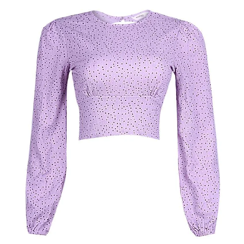 Velvet shorts – Luxurious, soft shorts made from velvet material, often worn for more festive or evening occasions.Velvet shorts – Luxurious, soft shorts made from velvet material, often worn for more festive or evening occasions.Formal Jersey Tops