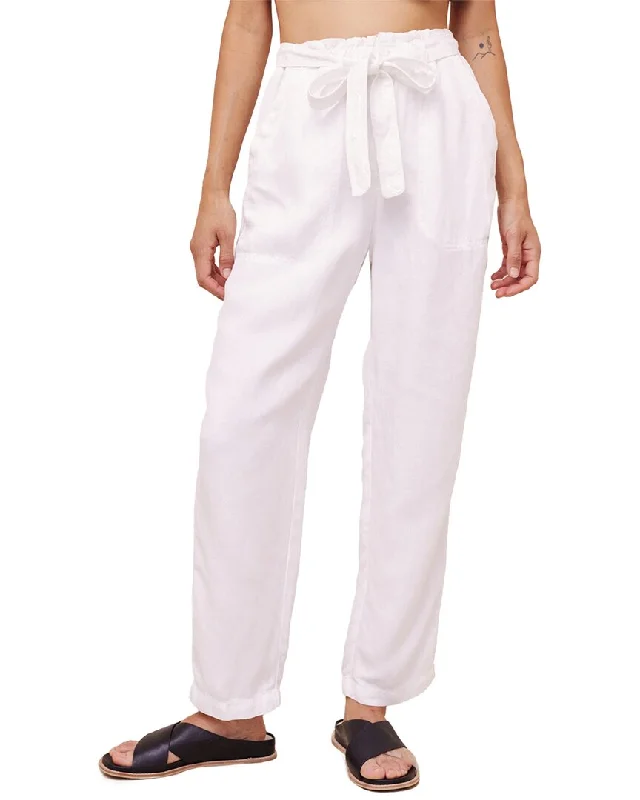 Stretch trousers – Trousers made with a small amount of spandex or elastane for added stretch and flexibility.Stretch trousers – Trousers made with a small amount of spandex or elastane for added stretch and flexibility.Stretch trousers – Trousers made with a small amount of spandex or elastane for added stretch and flexibility.Bella Dahl Clover Button Front Relaxed Crop Pant Stretch trousers – Trousers made with a small amount of spandex or elastane for added stretch and flexibility.Stretch trousers – Trousers made with a small amount of spandex or elastane for added stretch and flexibility.Stretch trousers – Trousers made with a small amount of spandex or elastane for added stretch and flexibility.Bella Dahl Clover Button Front Relaxed Crop Pant