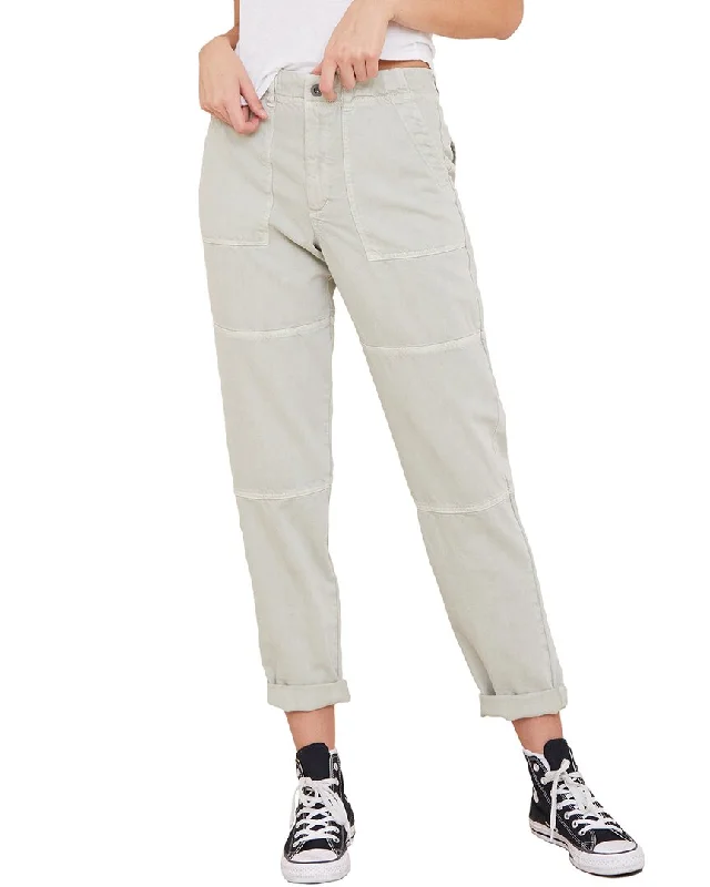 Denim trousers – Made from denim fabric, often resembling jeans but styled as more formal trousers.Denim trousers – Made from denim fabric, often resembling jeans but styled as more formal trousers.Denim trousers – Made from denim fabric, often resembling jeans but styled as more formal trousers.Bella Dahl Sutton Rolled Patch Pant Denim trousers – Made from denim fabric, often resembling jeans but styled as more formal trousers.Denim trousers – Made from denim fabric, often resembling jeans but styled as more formal trousers.Denim trousers – Made from denim fabric, often resembling jeans but styled as more formal trousers.Bella Dahl Sutton Rolled Patch Pant