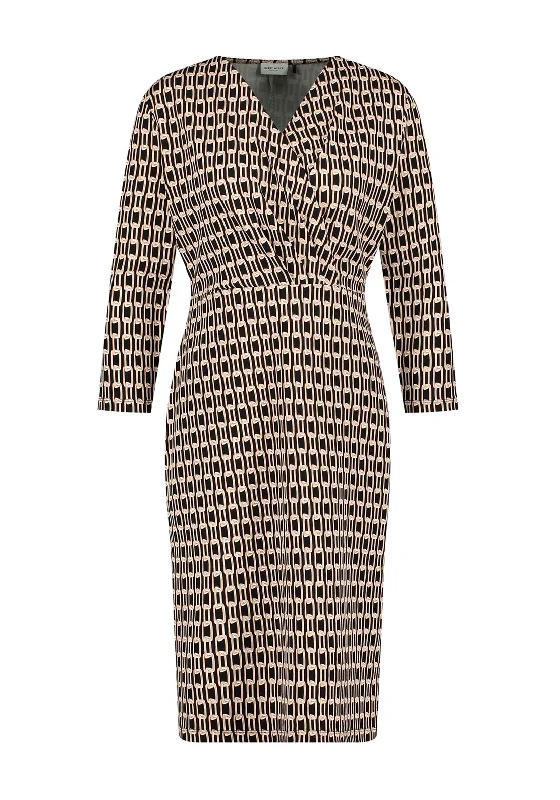 Empire waist dress – Dress with a high waistline, just under the bust, for a flattering silhouette.Empire waist dress – Dress with a high waistline, just under the bust, for a flattering silhouette.Gerry Weber Chain Link Wrap Neckline Dress, Black Empire waist dress – Dress with a high waistline, just under the bust, for a flattering silhouette.Empire waist dress – Dress with a high waistline, just under the bust, for a flattering silhouette.Gerry Weber Chain Link Wrap Neckline Dress, Black