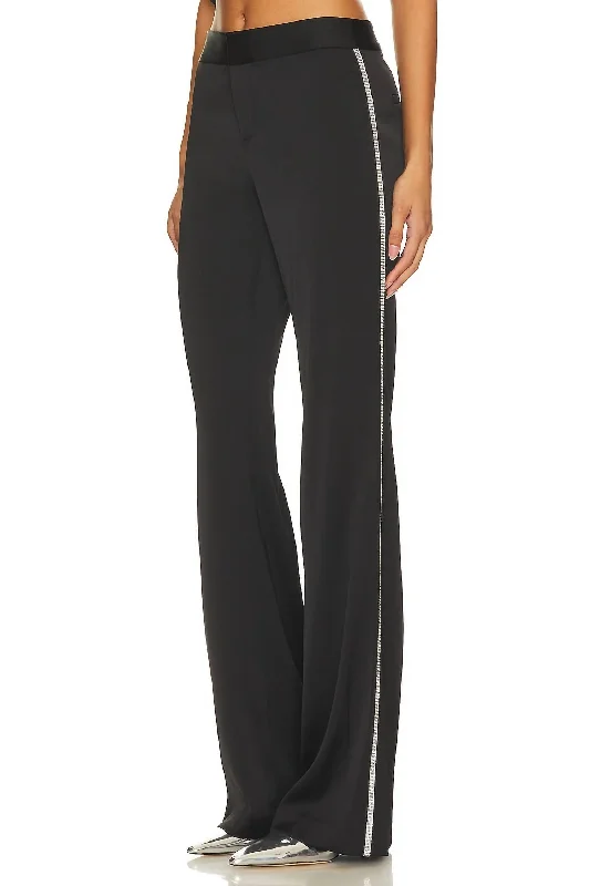 Athleisure trousers – Comfortable, performance-focused trousers that can be worn for both working out and casual wear.Athleisure trousers – Comfortable, performance-focused trousers that can be worn for both working out and casual wear.Athleisure trousers – Comfortable, performance-focused trousers that can be worn for both working out and casual wear.Livi Pant In Black Athleisure trousers – Comfortable, performance-focused trousers that can be worn for both working out and casual wear.Athleisure trousers – Comfortable, performance-focused trousers that can be worn for both working out and casual wear.Athleisure trousers – Comfortable, performance-focused trousers that can be worn for both working out and casual wear.Livi Pant In Black