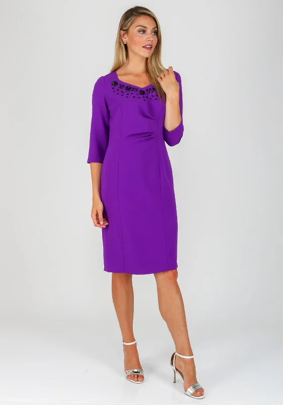 Halterneck dress – Dress with straps that tie around the neck, leaving the shoulders and back exposed.Halterneck dress – Dress with straps that tie around the neck, leaving the shoulders and back exposed.Lizabella Beaded Cropped Sleeve Dress, Purple Halterneck dress – Dress with straps that tie around the neck, leaving the shoulders and back exposed.Halterneck dress – Dress with straps that tie around the neck, leaving the shoulders and back exposed.Lizabella Beaded Cropped Sleeve Dress, Purple
