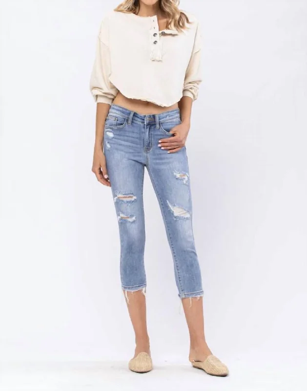 Cropped trousers – Trousers that are shortened to a length above the ankle.Cropped trousers – Trousers that are shortened to a length above the ankle.Cropped trousers – Trousers that are shortened to a length above the ankle.Taylor Mid-Rise Destroyed Capri In Light Wash Cropped trousers – Trousers that are shortened to a length above the ankle.Cropped trousers – Trousers that are shortened to a length above the ankle.Cropped trousers – Trousers that are shortened to a length above the ankle.Taylor Mid-Rise Destroyed Capri In Light Wash