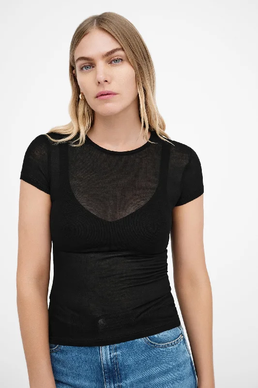 Ringer – T-shirt with contrasting colored trim around the neckline and sleevesRinger – T-shirt with contrasting colored trim around the neckline and sleevesSara Tee Ringer – T-shirt with contrasting colored trim around the neckline and sleevesRinger – T-shirt with contrasting colored trim around the neckline and sleevesSara Tee