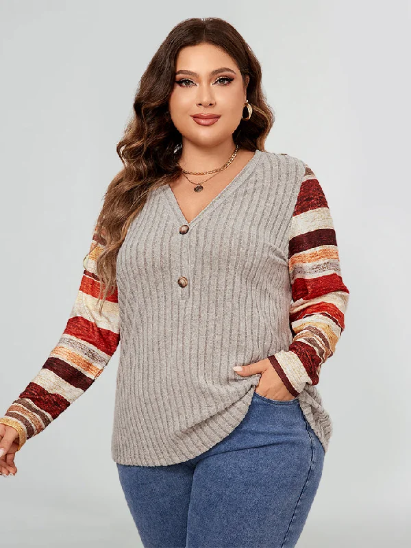 Banded hem – T-shirt with a stitched or elastic band at the bottomBanded hem – T-shirt with a stitched or elastic band at the bottomBandana Print Patchwork Button Front Tee Banded hem – T-shirt with a stitched or elastic band at the bottomBanded hem – T-shirt with a stitched or elastic band at the bottomBandana Print Patchwork Button Front Tee
