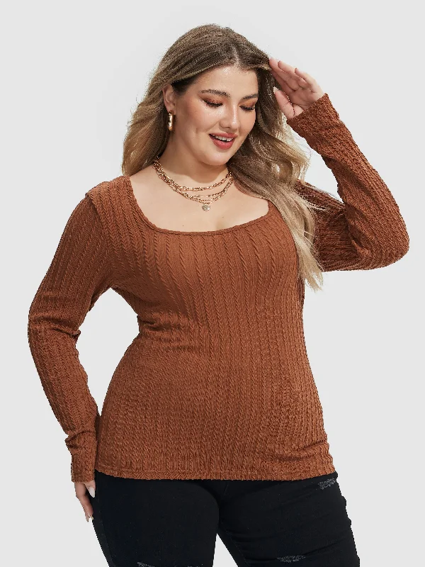 Fitted – Snug, form-fitting styleFitted – Snug, form-fitting styleScoop Neck Cable Knit Tee Fitted – Snug, form-fitting styleFitted – Snug, form-fitting styleScoop Neck Cable Knit Tee