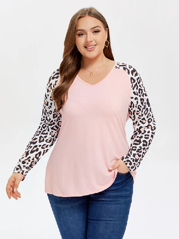 Tunic – Longer T-shirt, often reaching the hips or thighs, worn as a tunic topTunic – Longer T-shirt, often reaching the hips or thighs, worn as a tunic topContrast Leopard Raglan Sleeve Tee Tunic – Longer T-shirt, often reaching the hips or thighs, worn as a tunic topTunic – Longer T-shirt, often reaching the hips or thighs, worn as a tunic topContrast Leopard Raglan Sleeve Tee