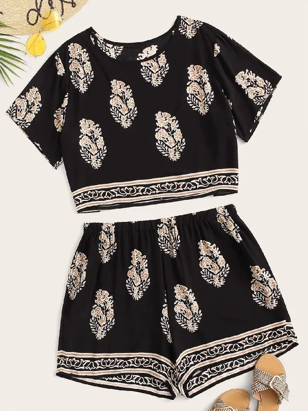 Henley – T-shirt with a buttoned placket (usually a few buttons near the collar)Henley – T-shirt with a buttoned placket (usually a few buttons near the collar)Plus Tribal Print Tee & Shorts Set Henley – T-shirt with a buttoned placket (usually a few buttons near the collar)Henley – T-shirt with a buttoned placket (usually a few buttons near the collar)Plus Tribal Print Tee & Shorts Set