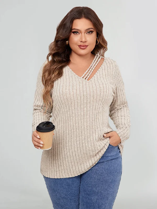 Scoop neck – Wide, rounded necklineScoop neck – Wide, rounded necklineCut Out V Neck Ribbed Knit Tee Scoop neck – Wide, rounded necklineScoop neck – Wide, rounded necklineCut Out V Neck Ribbed Knit Tee