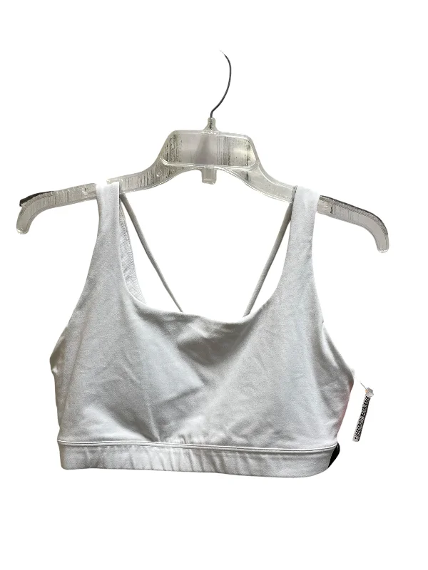 Crossover sports bra – Sports bra with a crossed strap design at the back, offering a stylish and supportive fit.Crossover sports bra – Sports bra with a crossed strap design at the back, offering a stylish and supportive fit.Athletic Bra By Athleta In White, Size: M Crossover sports bra – Sports bra with a crossed strap design at the back, offering a stylish and supportive fit.Crossover sports bra – Sports bra with a crossed strap design at the back, offering a stylish and supportive fit.Athletic Bra By Athleta In White, Size: M