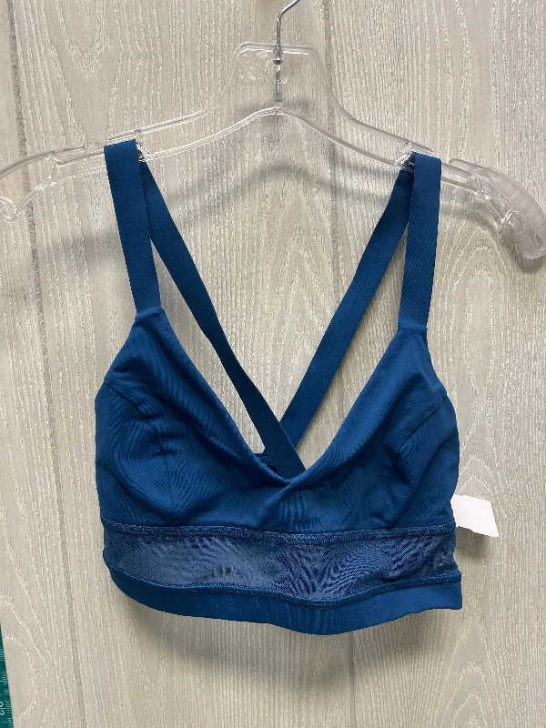 Front-closure sports bra – Sports bra that fastens at the front, often with hooks, zippers, or snaps, for easier wear.Front-closure sports bra – Sports bra that fastens at the front, often with hooks, zippers, or snaps, for easier wear.Blue Athletic Bra Lululemon, Size S Front-closure sports bra – Sports bra that fastens at the front, often with hooks, zippers, or snaps, for easier wear.Front-closure sports bra – Sports bra that fastens at the front, often with hooks, zippers, or snaps, for easier wear.Blue Athletic Bra Lululemon, Size S