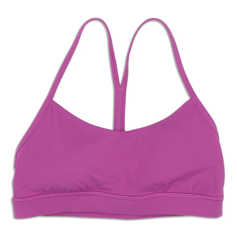 Criss-cross strap sports bra – Sports bra with straps that cross over at the back, providing extra support and a stylish look.Criss-cross strap sports bra – Sports bra with straps that cross over at the back, providing extra support and a stylish look.Flow Y Bra - Resale Criss-cross strap sports bra – Sports bra with straps that cross over at the back, providing extra support and a stylish look.Criss-cross strap sports bra – Sports bra with straps that cross over at the back, providing extra support and a stylish look.Flow Y Bra - Resale
