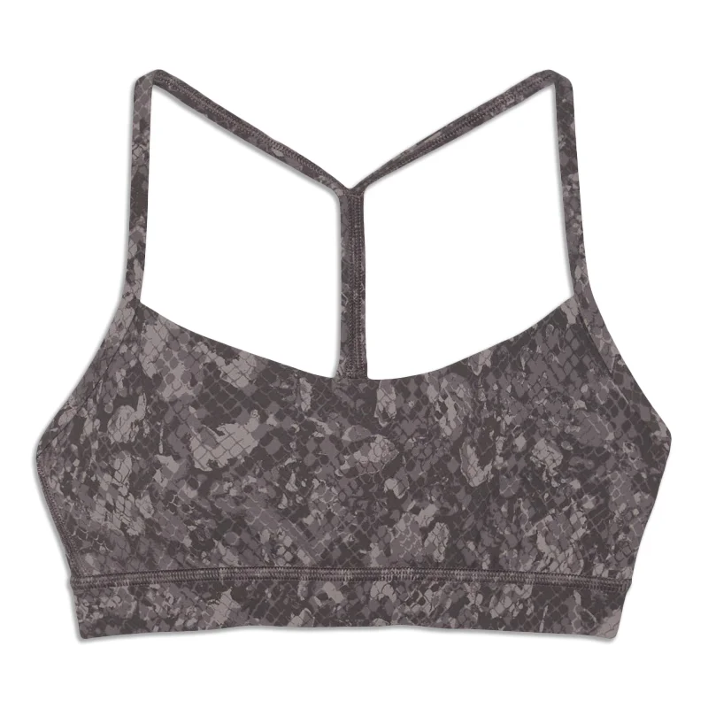 Front-closure sports bra – Sports bra that fastens at the front, often with hooks, zippers, or snaps, for easier wear.Front-closure sports bra – Sports bra that fastens at the front, often with hooks, zippers, or snaps, for easier wear.Flow Y Bra - Resale Front-closure sports bra – Sports bra that fastens at the front, often with hooks, zippers, or snaps, for easier wear.Front-closure sports bra – Sports bra that fastens at the front, often with hooks, zippers, or snaps, for easier wear.Flow Y Bra - Resale