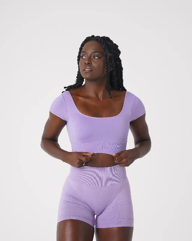 Crossover sports bra – Sports bra with a crossed strap design at the back, offering a stylish and supportive fit.Crossover sports bra – Sports bra with a crossed strap design at the back, offering a stylish and supportive fit.Iris Serene Seamless Bra Crossover sports bra – Sports bra with a crossed strap design at the back, offering a stylish and supportive fit.Crossover sports bra – Sports bra with a crossed strap design at the back, offering a stylish and supportive fit.Iris Serene Seamless Bra