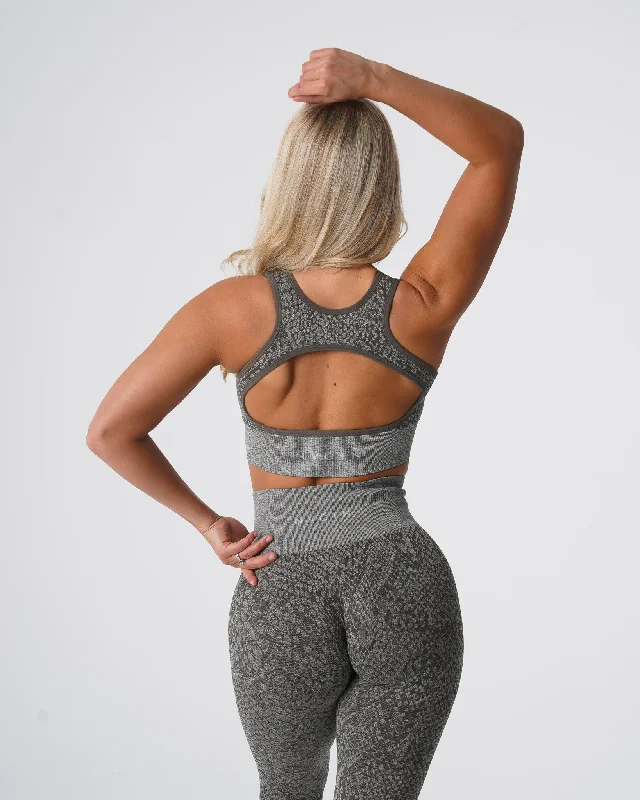 Yoga sports bra – Lightweight and comfortable sports bra designed specifically for yoga, offering gentle support.Yoga sports bra – Lightweight and comfortable sports bra designed specifically for yoga, offering gentle support.Khaki Green Snakeskin Eclipse Seamless Bra Yoga sports bra – Lightweight and comfortable sports bra designed specifically for yoga, offering gentle support.Yoga sports bra – Lightweight and comfortable sports bra designed specifically for yoga, offering gentle support.Khaki Green Snakeskin Eclipse Seamless Bra