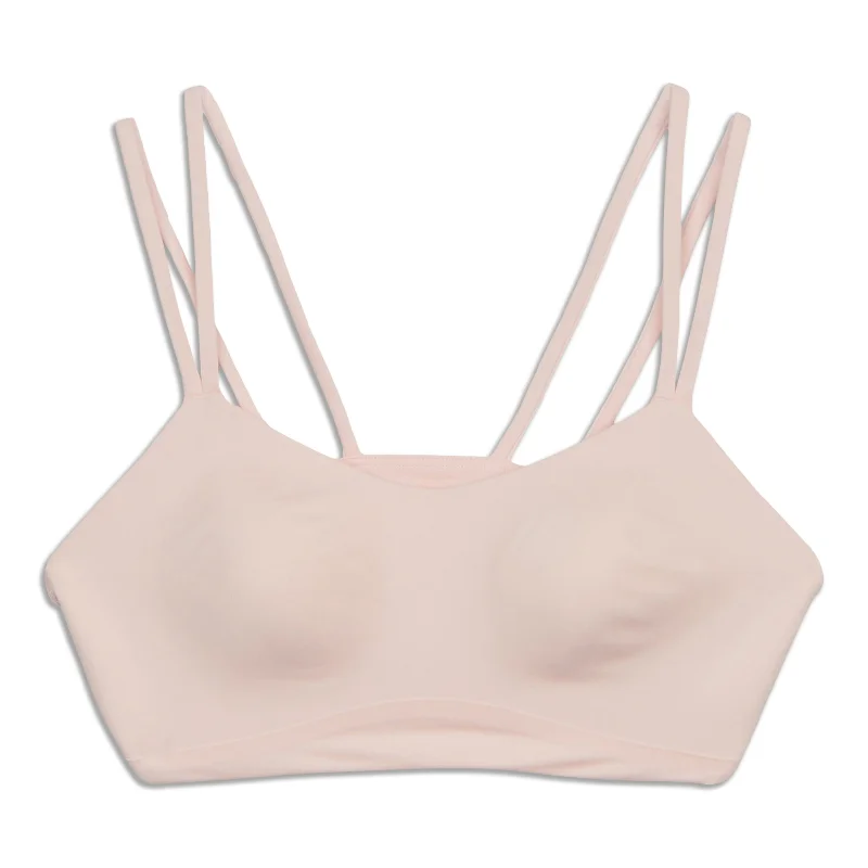 V-neck sports bra – Sports bra with a V-shaped neckline for a flattering and comfortable fit.V-neck sports bra – Sports bra with a V-shaped neckline for a flattering and comfortable fit.Like a Cloud Bra - Resale V-neck sports bra – Sports bra with a V-shaped neckline for a flattering and comfortable fit.V-neck sports bra – Sports bra with a V-shaped neckline for a flattering and comfortable fit.Like a Cloud Bra - Resale