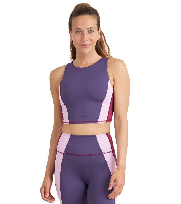 Compression tank sports bra – Combination of a tank top and sports bra, providing full coverage and support for the upper body.Compression tank sports bra – Combination of a tank top and sports bra, providing full coverage and support for the upper body.Thrive Societe Zip Color Block Bra Compression tank sports bra – Combination of a tank top and sports bra, providing full coverage and support for the upper body.Compression tank sports bra – Combination of a tank top and sports bra, providing full coverage and support for the upper body.Thrive Societe Zip Color Block Bra