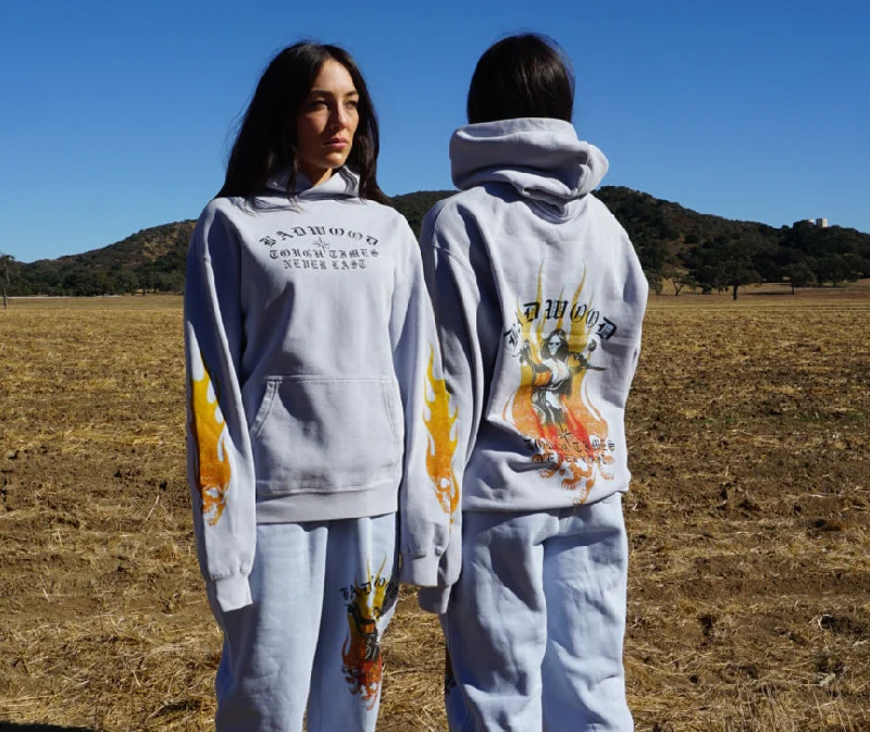 Plain/basic sweatshirt – Simple, solid-colored sweatshirt with no designsPlain/basic sweatshirt – Simple, solid-colored sweatshirt with no designs"TOUGH TIMES" Hoodie in POWDER Plain/basic sweatshirt – Simple, solid-colored sweatshirt with no designsPlain/basic sweatshirt – Simple, solid-colored sweatshirt with no designs"TOUGH TIMES" Hoodie in POWDER